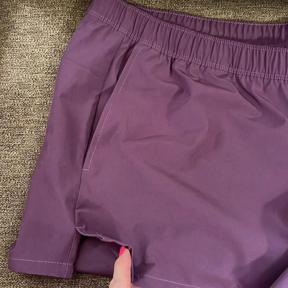 New The North Face Women’s Wander Shorts - Size 3X/Regular